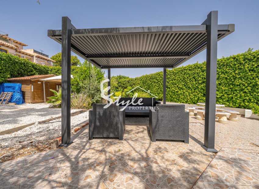 Resale - Villa - Playa Flamenca