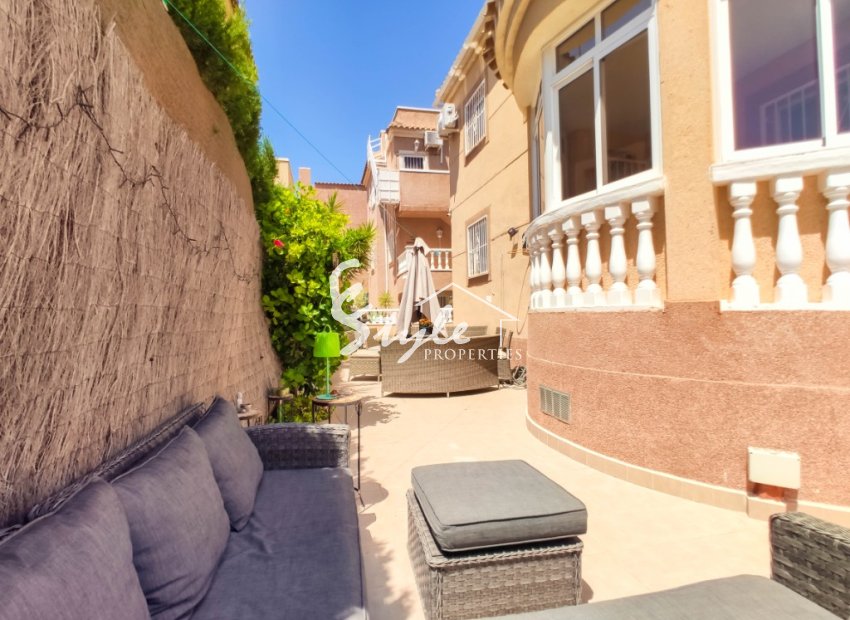 Resale - Villa - Playa Flamenca