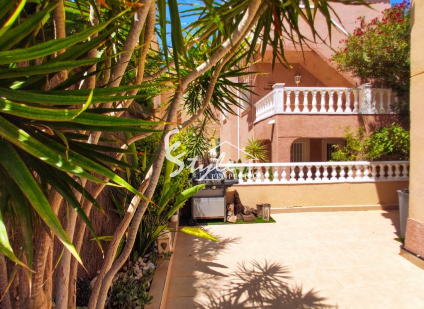 Resale - Villa - Playa Flamenca