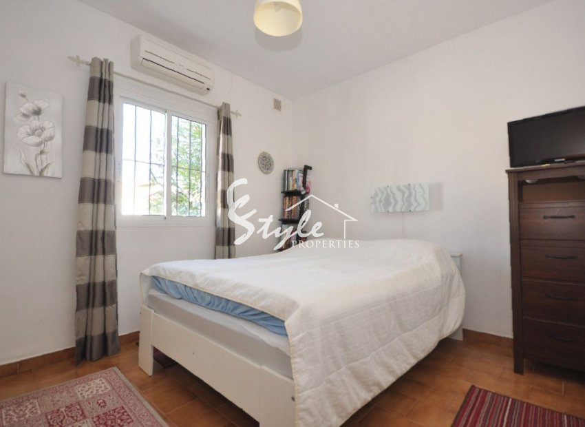 Resale - Villa - Playa Flamenca