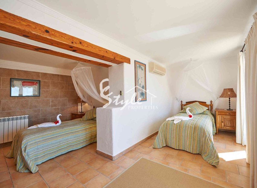 Resale - Villa - Port d'Andratx - Andratx