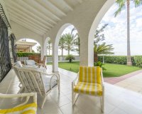 Resale - Villa - Punta Prima