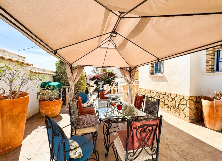 Resale - Villa - Punta Prima