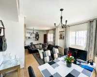 Resale - Villa - Punta Prima