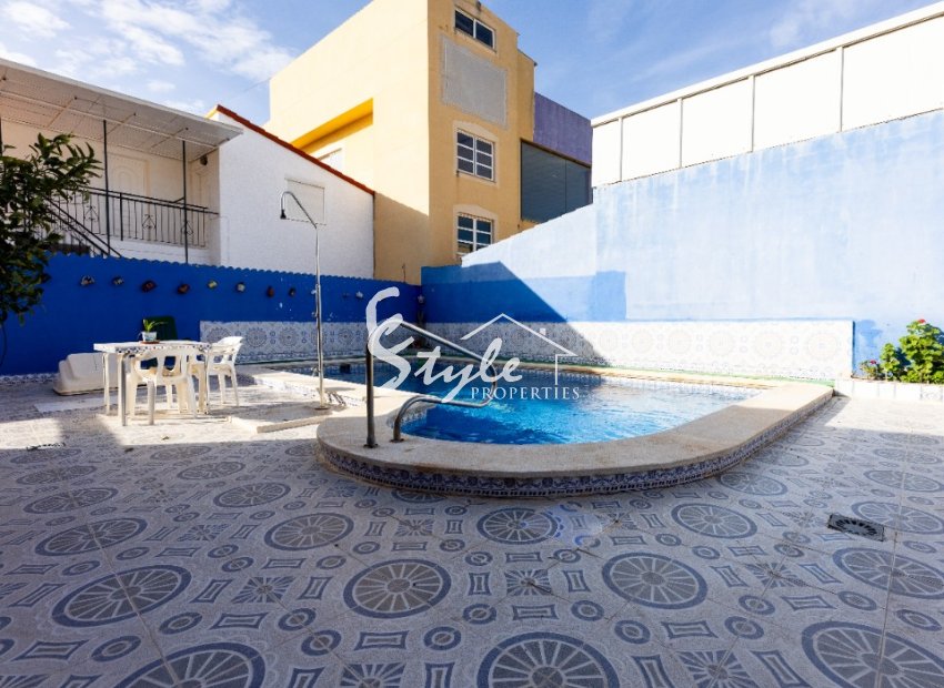 Resale - Villa - Punta Prima