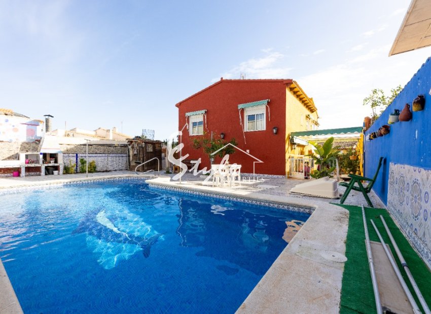 Resale - Villa - Punta Prima