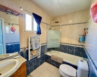 Resale - Villa - Punta Prima