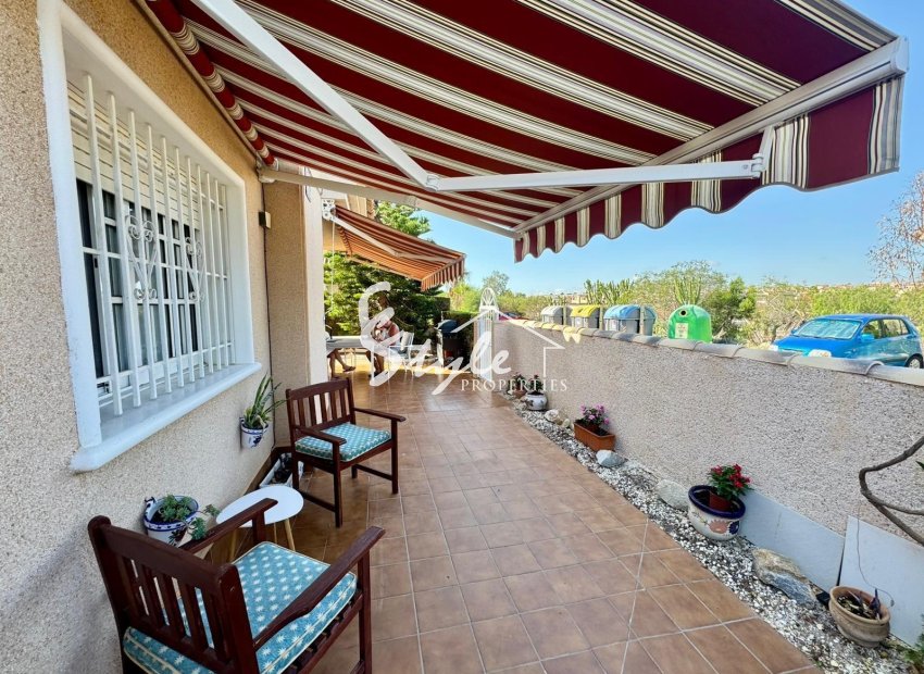 Resale - Villa - Punta Prima