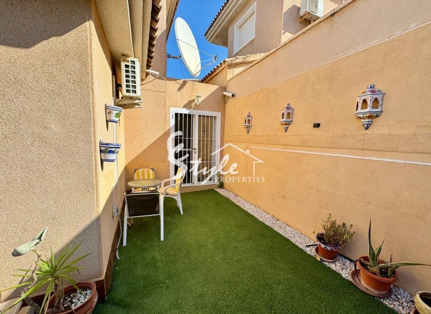 Resale - Villa - Punta Prima