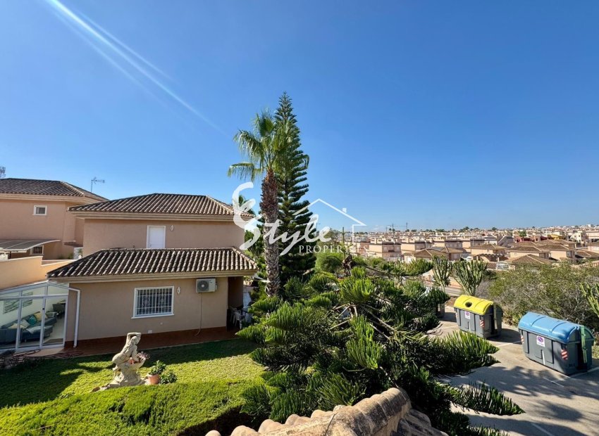 Resale - Villa - Punta Prima