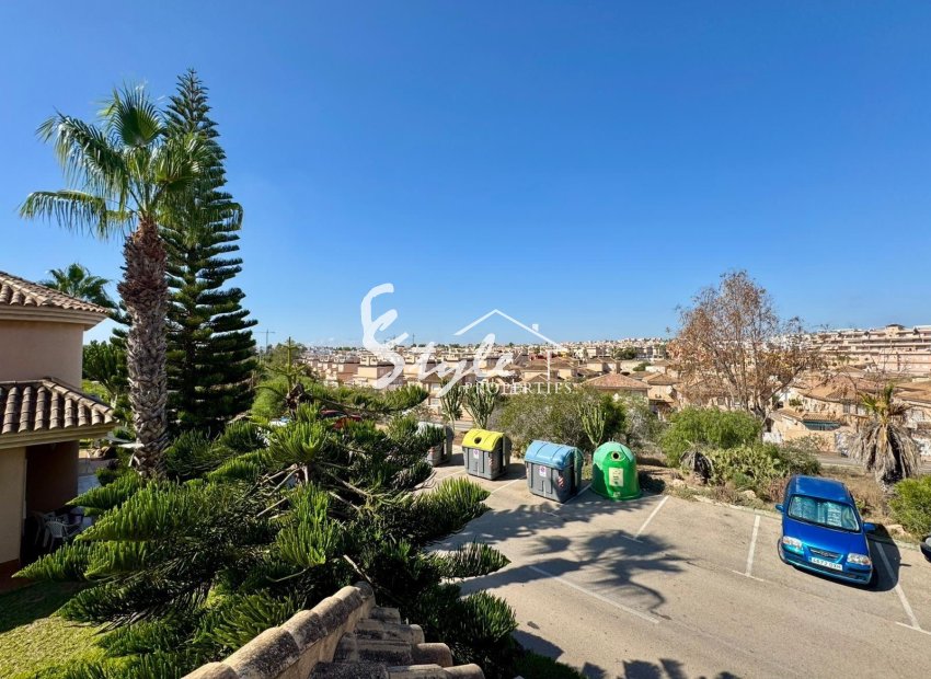 Resale - Villa - Punta Prima