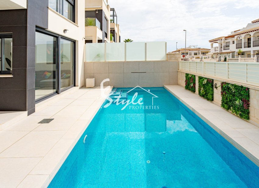 Resale - Villa - Punta Prima