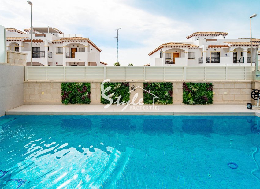 Resale - Villa - Punta Prima