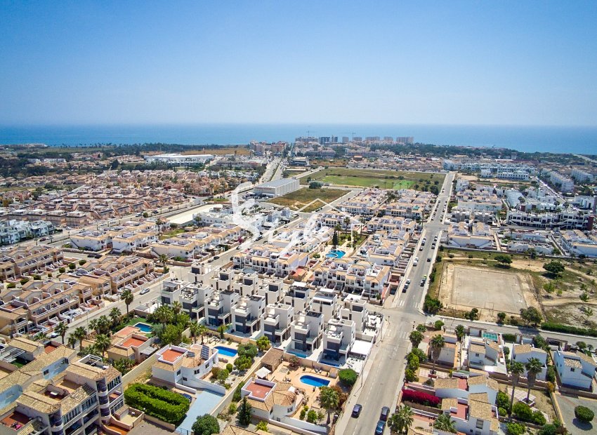 Resale - Villa - Punta Prima