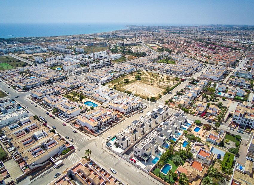 Resale - Villa - Punta Prima