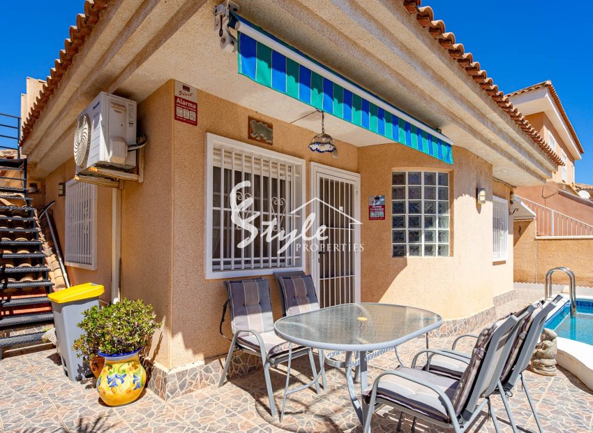 Resale - Villa - Punta Prima