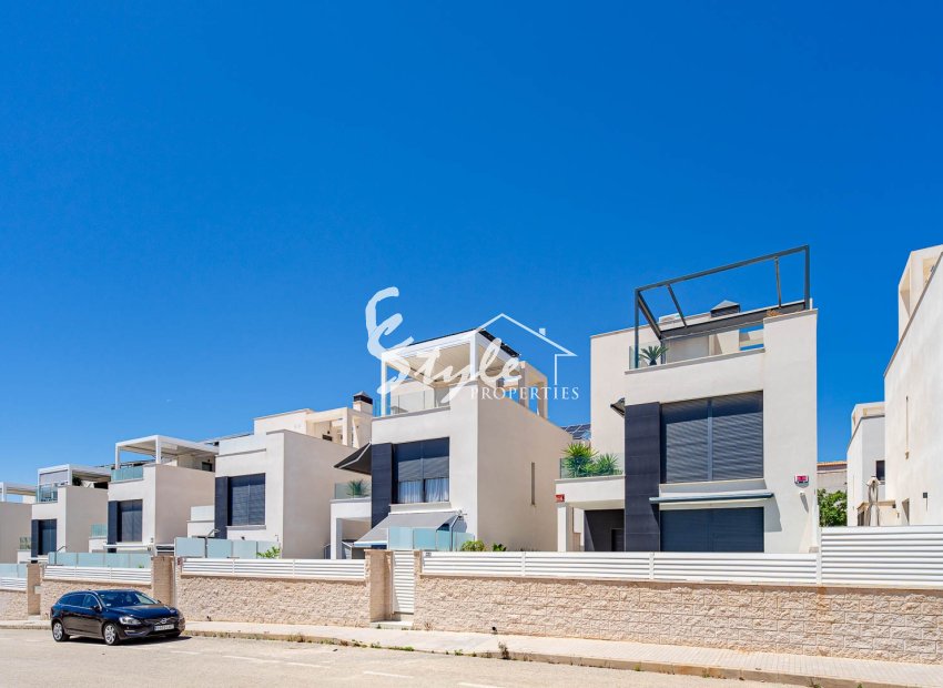 Resale - Villa - Punta Prima
