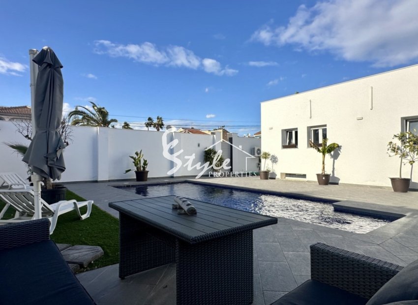 Resale - Villa - Rojales - Ciudad Quesada