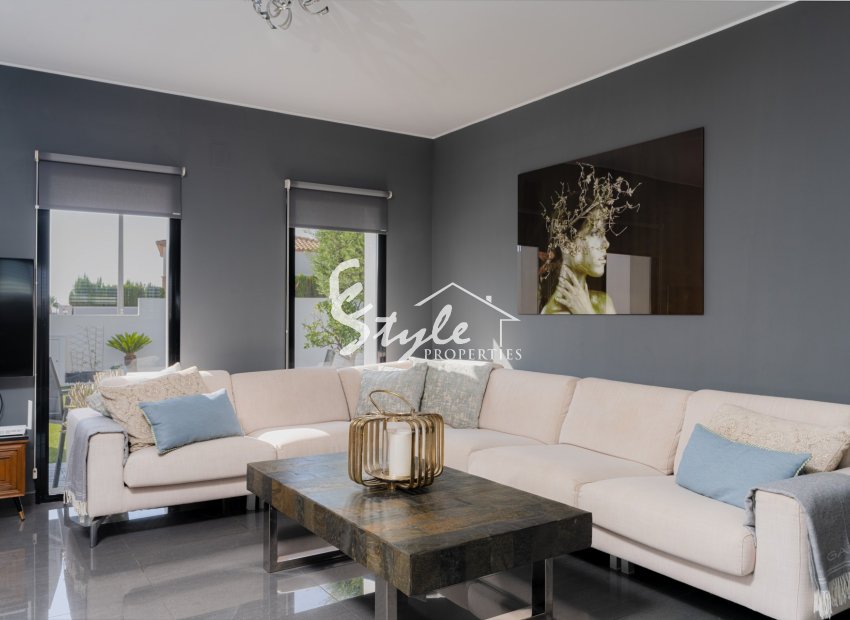 Resale - Villa - San Fulgencio - La Marina