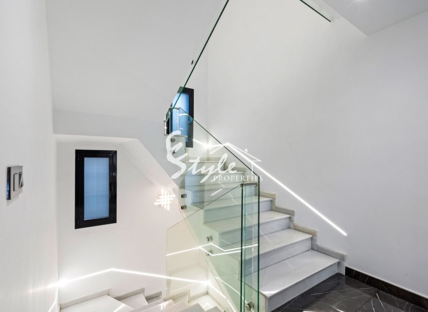 Resale - Villa - San Juan Alicante - Frank Espinós