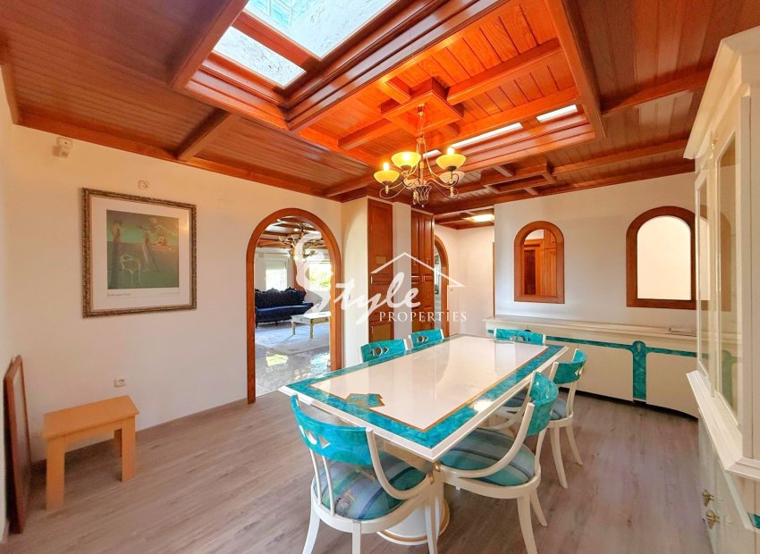 Resale - Villa - San Miguel De Salinas - BLUE LAGOON