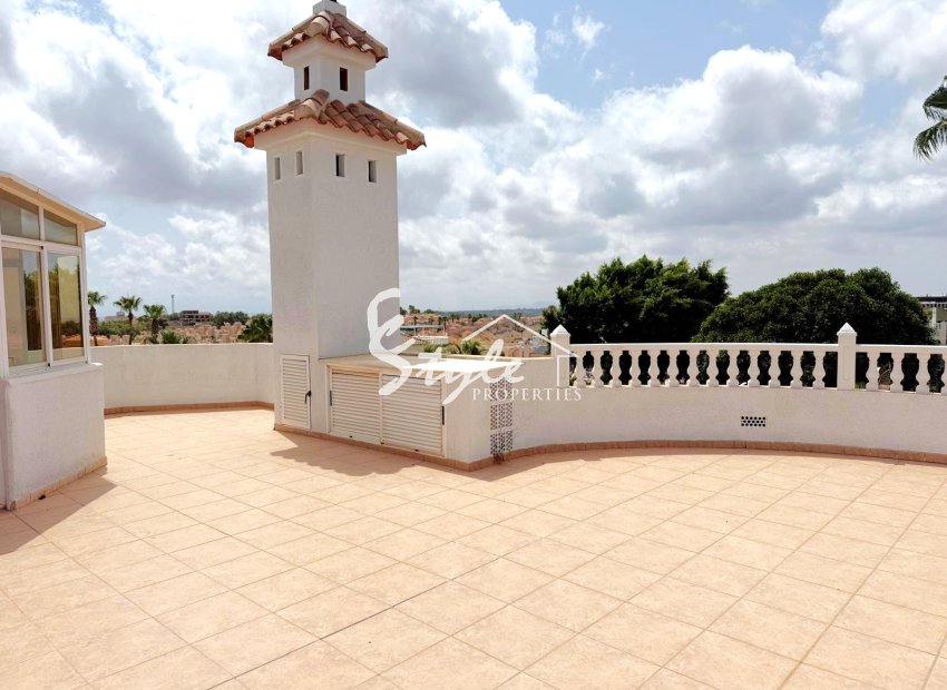 Resale - Villa - San Miguel De Salinas - BLUE LAGOON