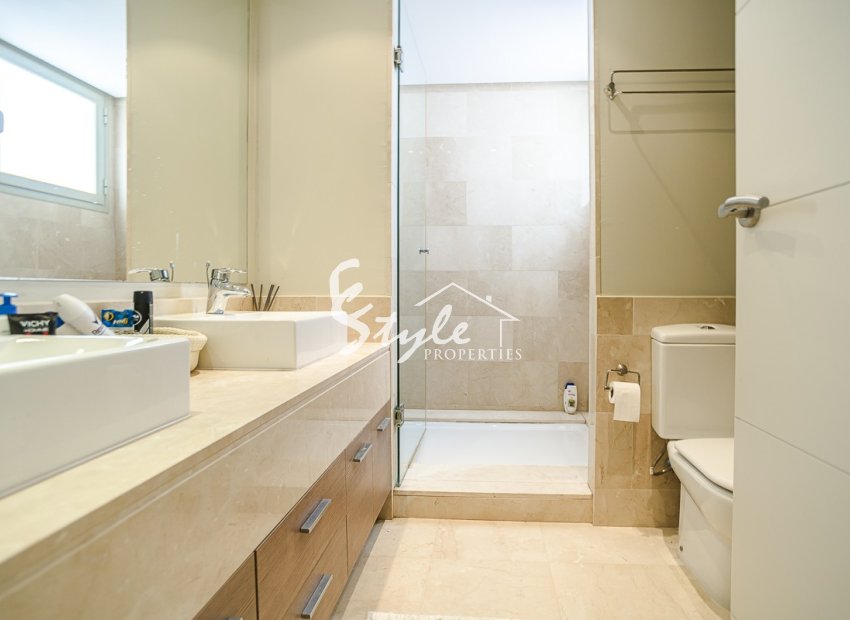 Resale - Villa - San Miguel De Salinas - Las Colinas Golf