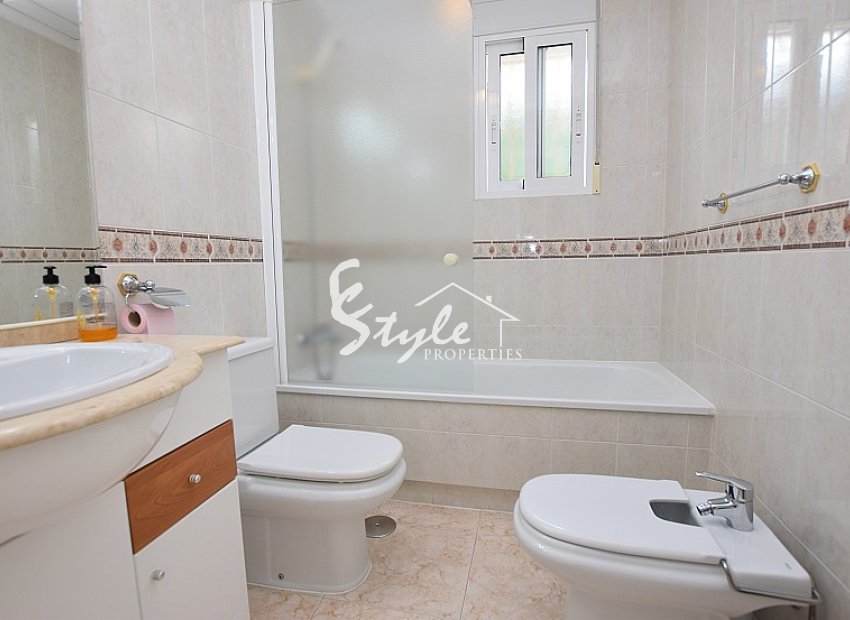 Resale - Villa - San Miguel De Salinas