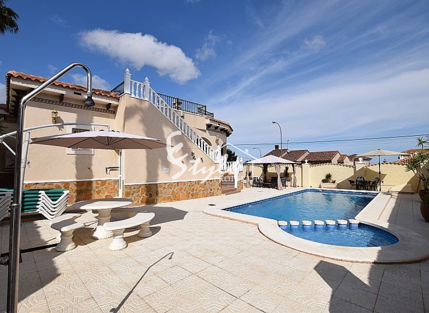 Resale - Villa - San Miguel De Salinas