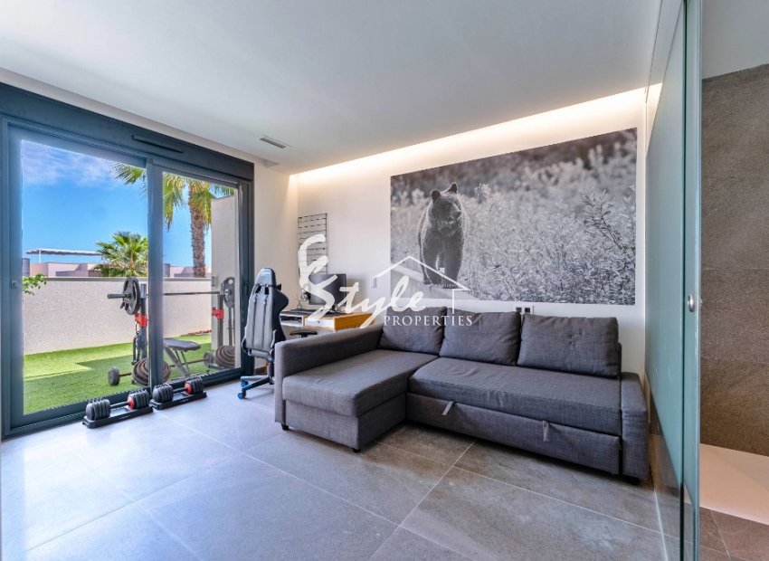 Resale - Villa - San Miguel De Salinas