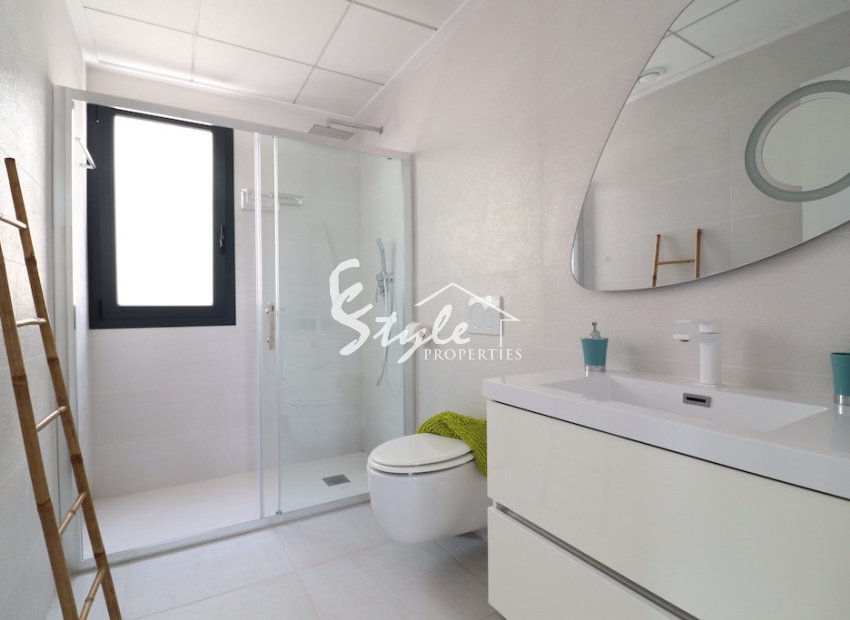 Resale - Villa - San Miguel De Salinas