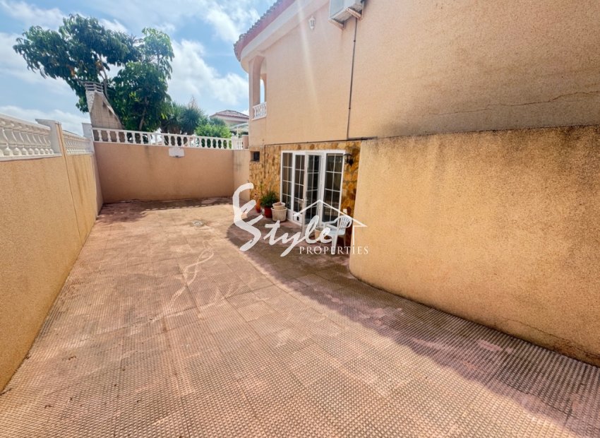 Resale - Villa - San Miguel De Salinas