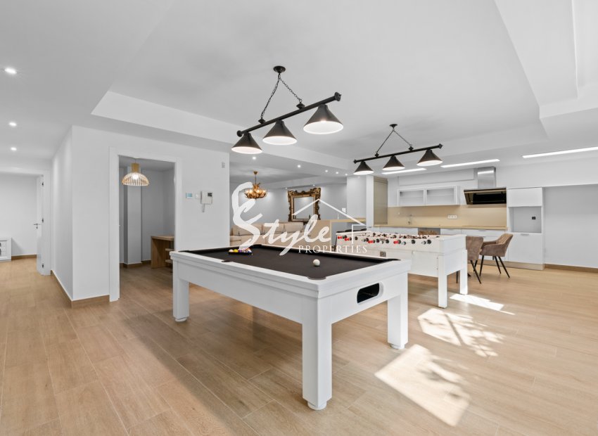 Resale - Villa - San Miguel - San Miguel De Salinas