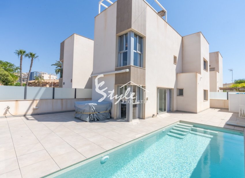 Resale - Villa - Santiago de Ribeira - Zona de la playa