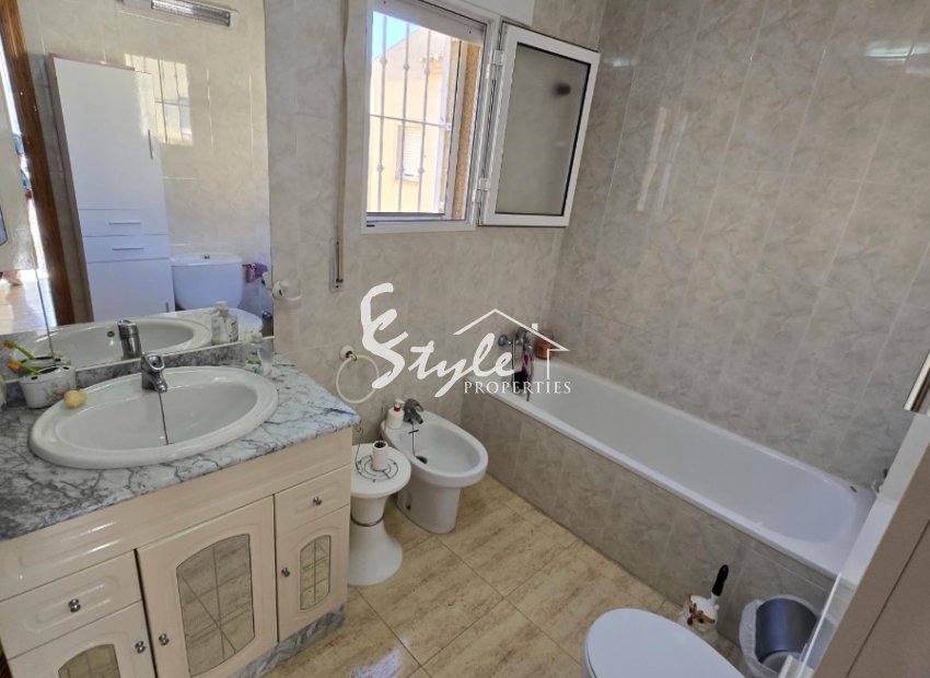 Resale - Villa - Torrevieja - Aguas Nuevas