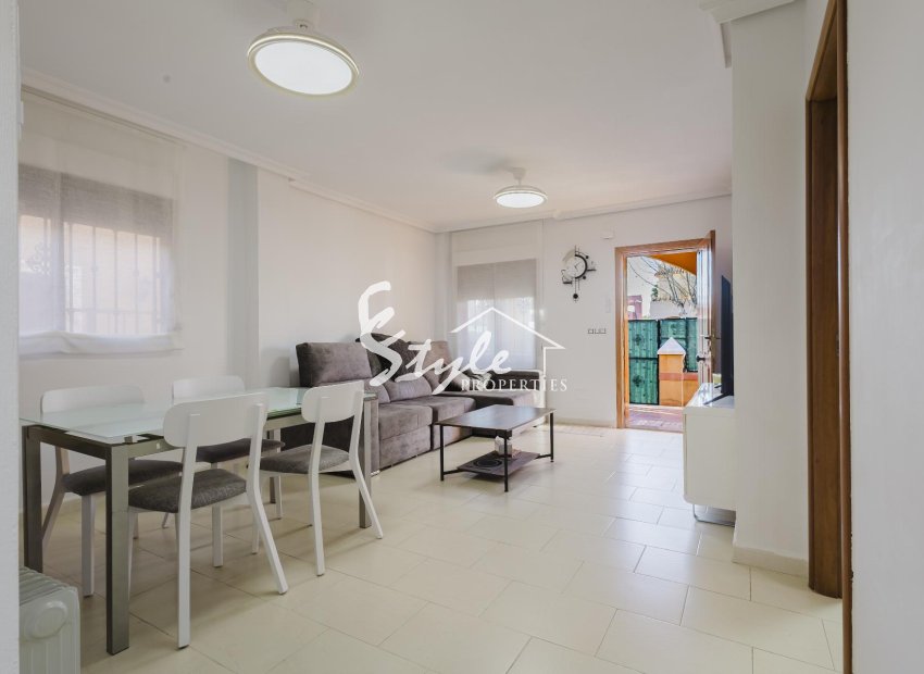 Resale - Villa - Torrevieja - Aguas Nuevas
