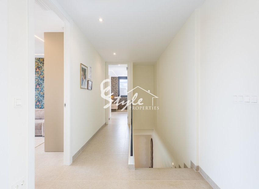Resale - Villa - Torrevieja - Aguas Nuevas