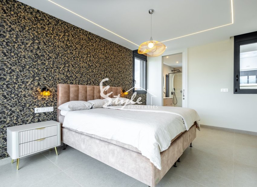 Resale - Villa - Torrevieja - Aguas Nuevas