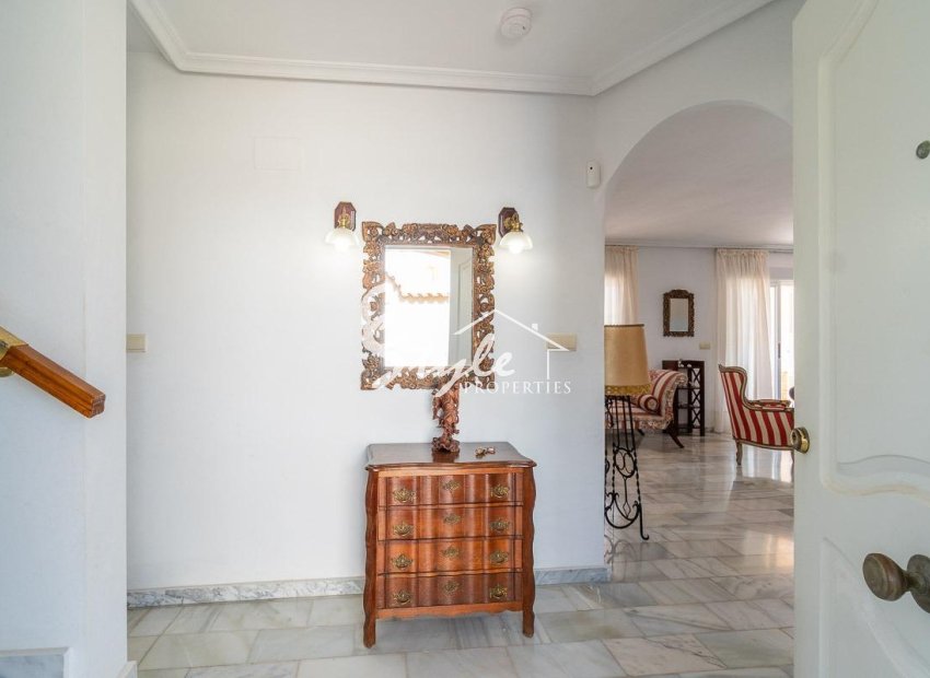 Resale - Villa - Torrevieja - Cabo Cervera