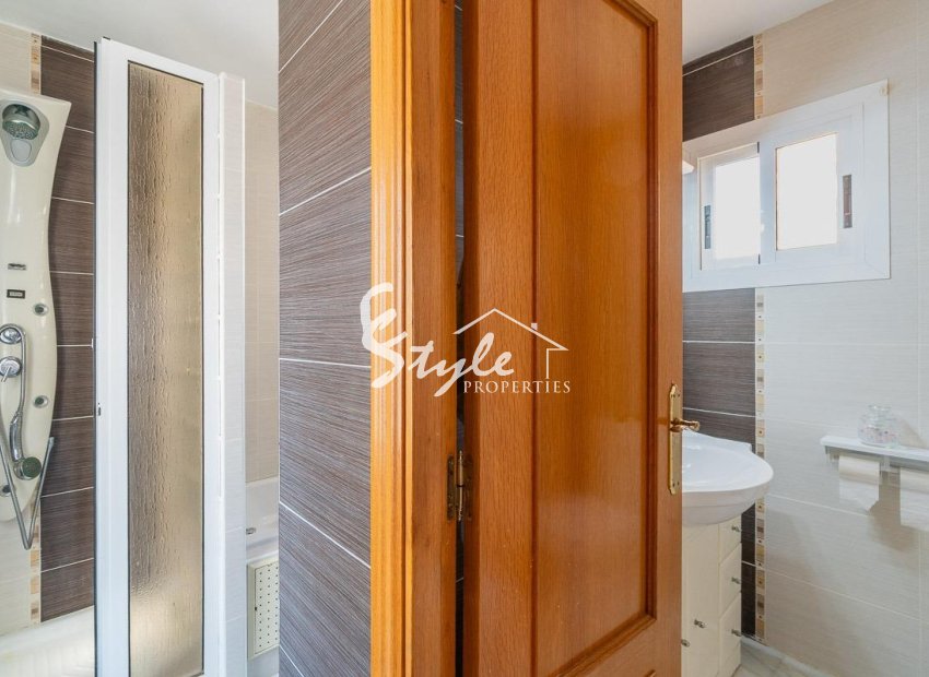 Resale - Villa - Torrevieja - Cabo Cervera