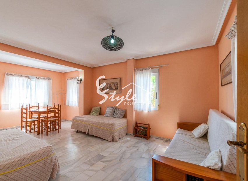 Resale - Villa - Torrevieja - Cabo Cervera