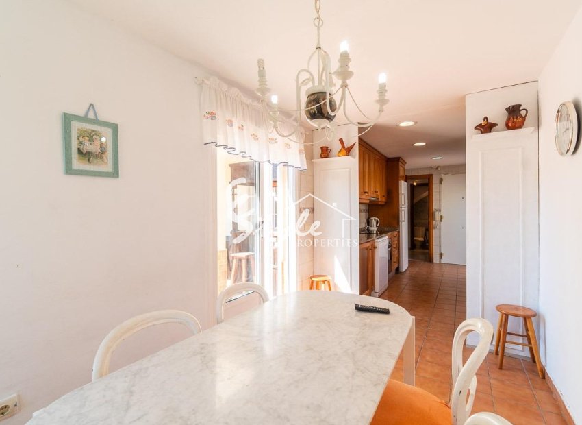 Resale - Villa - Torrevieja - Cala de cabo cervera