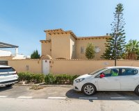 Resale - Villa - Torrevieja - Cala de cabo cervera