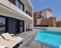 Resale - Villa - Torrevieja - Costa Blanca Sur