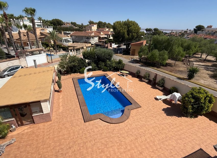Resale - Villa - Torrevieja - Costa Blanca Sur