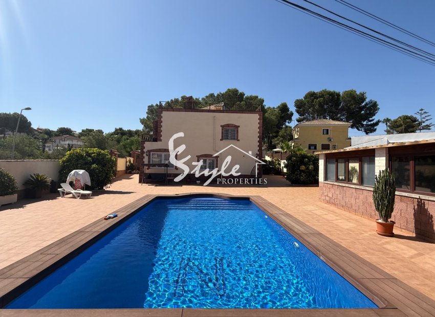 Resale - Villa - Torrevieja - Costa Blanca Sur