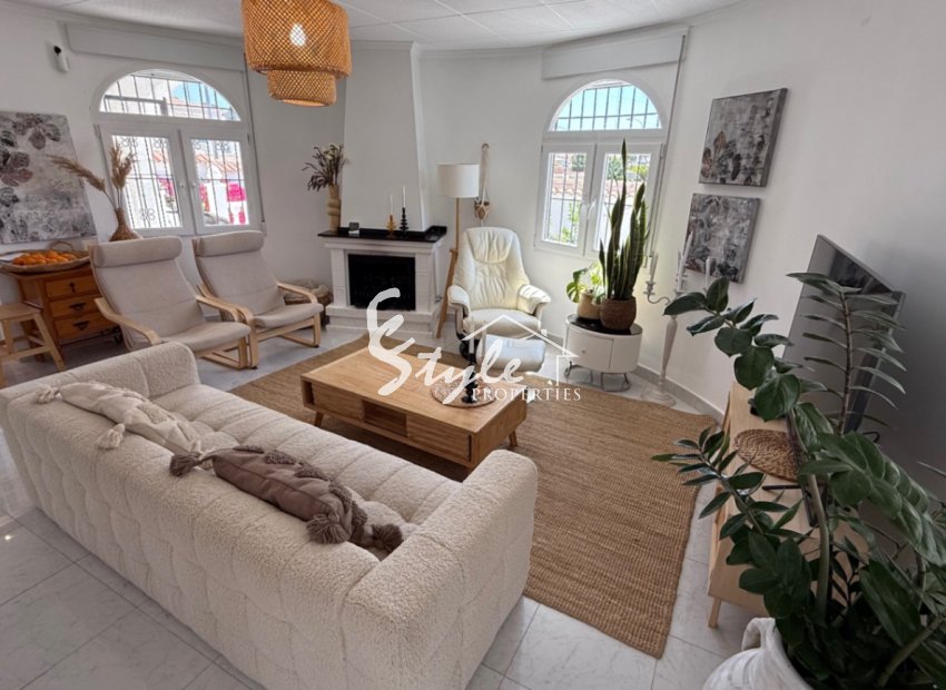 Resale - Villa - Torrevieja - Costa Blanca Sur