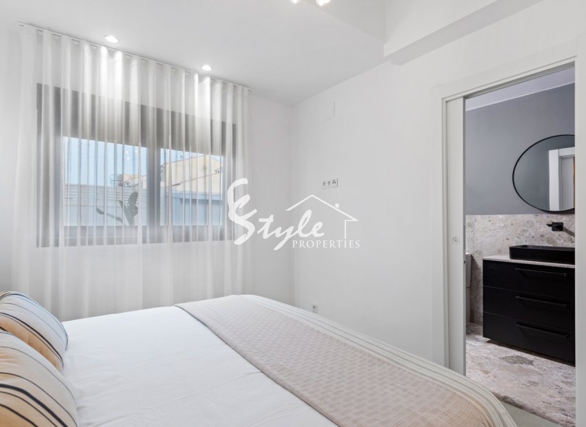 Resale - Villa - Torrevieja - El Chaparal