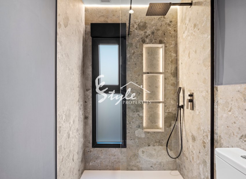 Resale - Villa - Torrevieja - El Chaparal