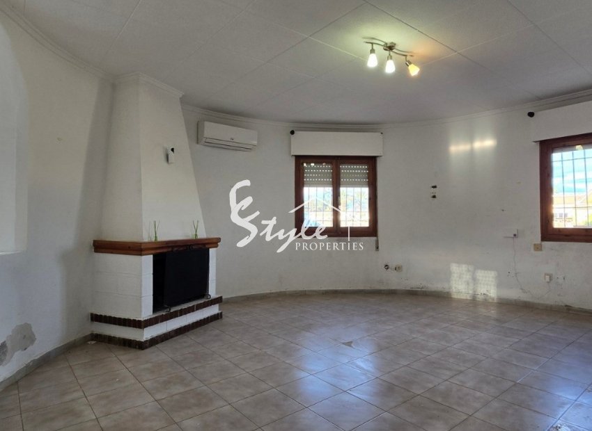 Resale - Villa - Torrevieja - El Chaparal